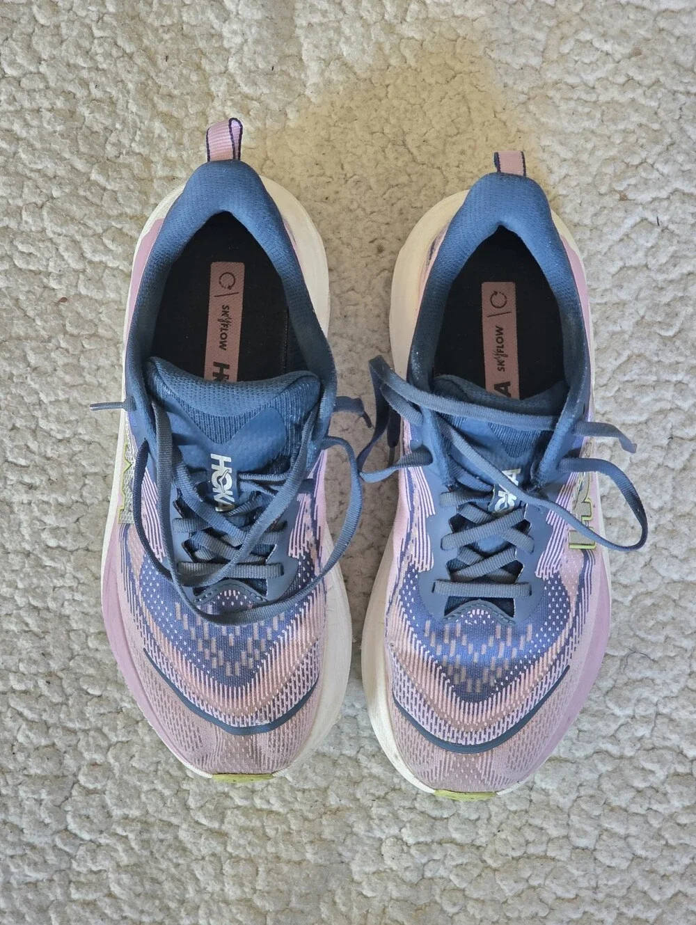Hoka Skyflow Womens 8.5 B Pink Blue Running Shoes Sneakers 1155113 MTW